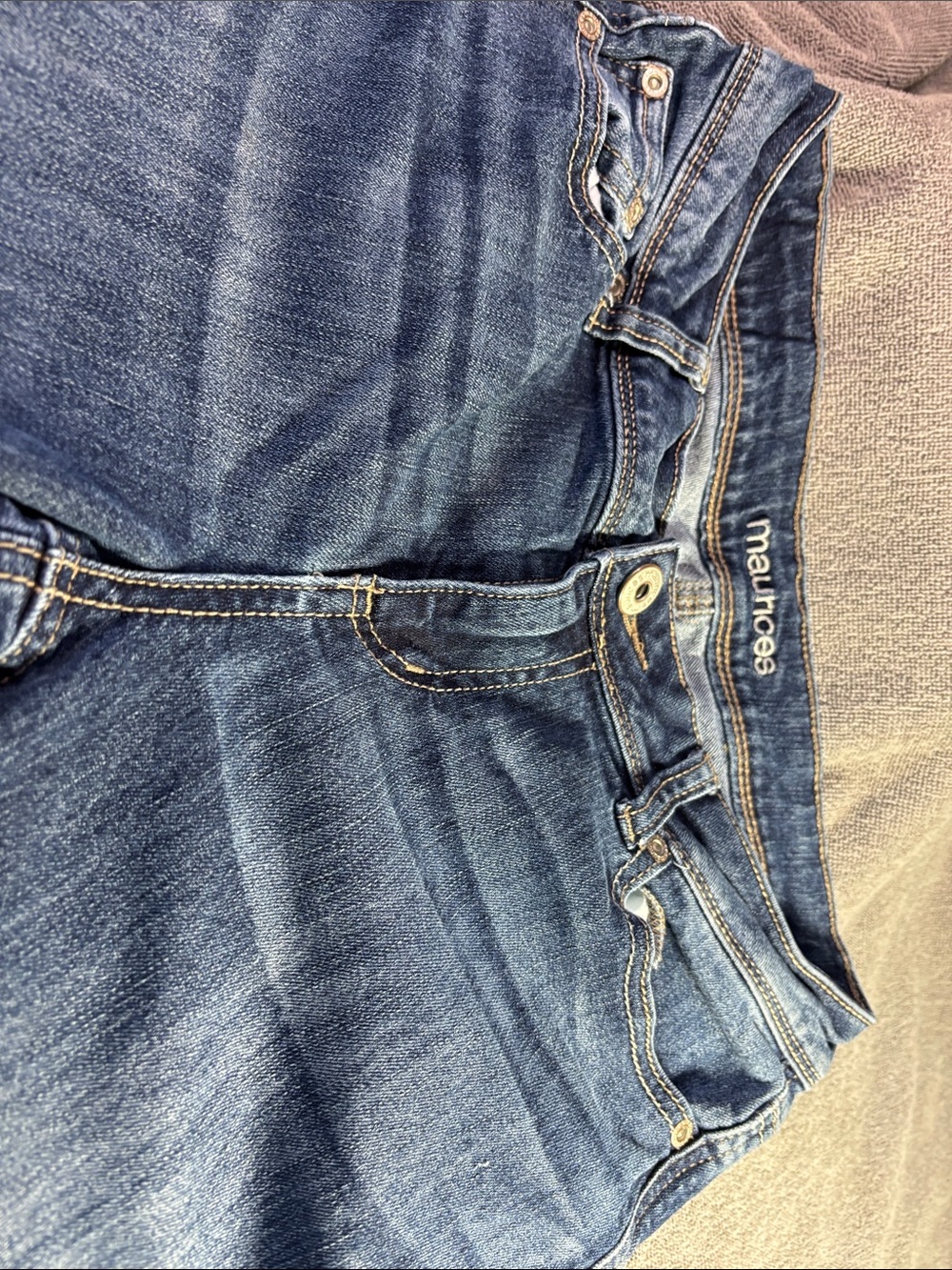 Maurices Women's Straight Leg Blue Stretch Jeans size 5/6 short